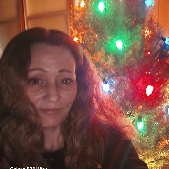 Meet your Posher, Shari - Picture 2 of 4